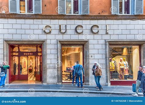 gucci shop in rome|Gucci outlet in rome.